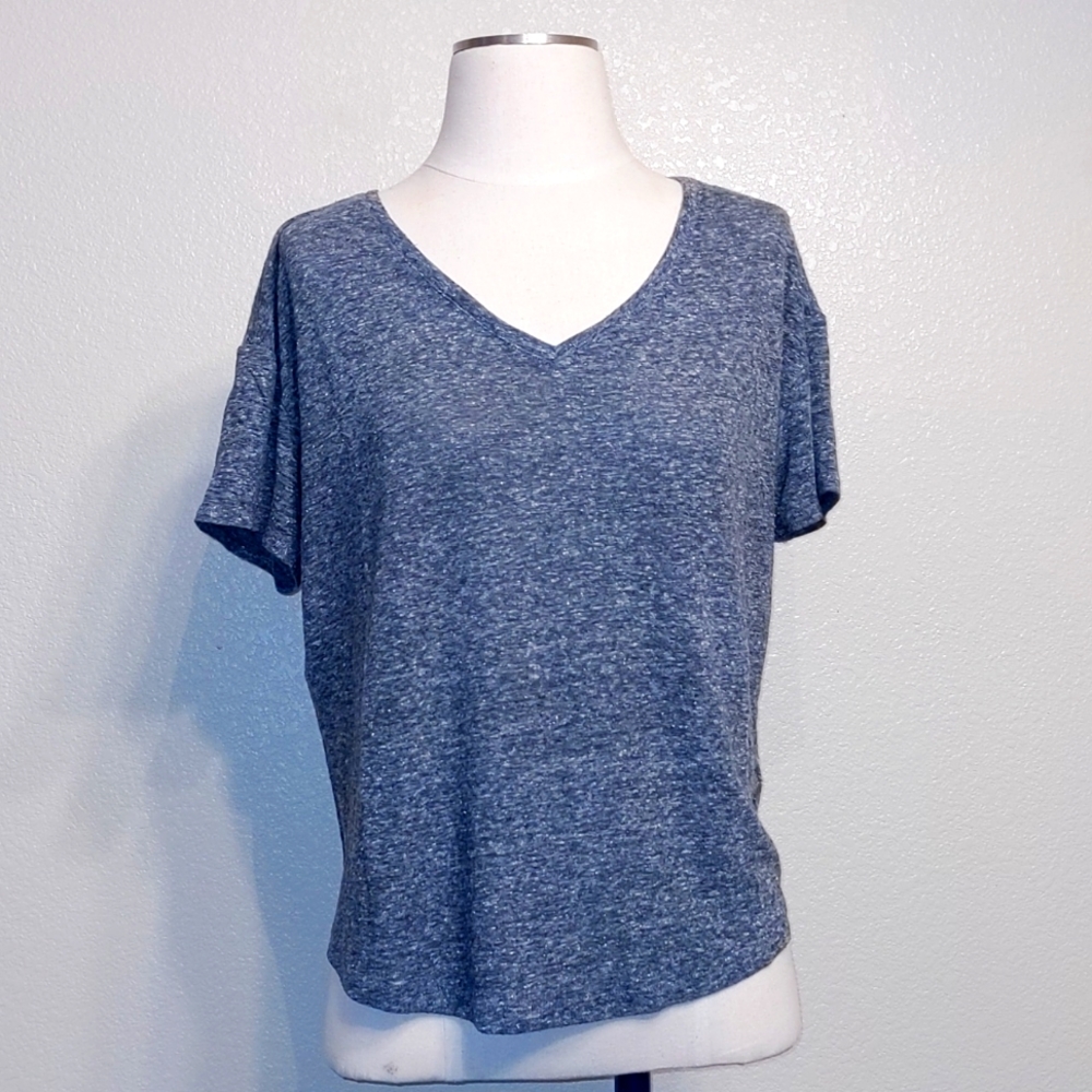 Linen blend v-neck tee